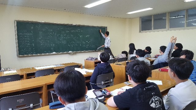 KakaoTalk_Moim_7iSTmBBM0bKUnfSoPrQlqCIA1t9eNP.jpg