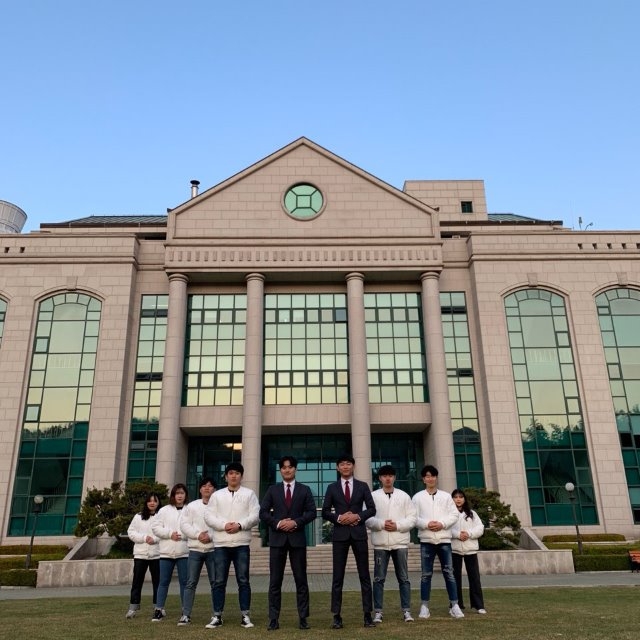 학생회사진.jpg