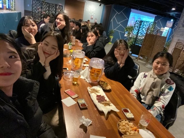 졸업생 간담회 사진 (5).jpg