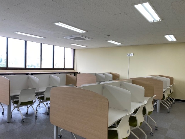 220427 수학과 도서실 오픈 기념행사 3.jpg