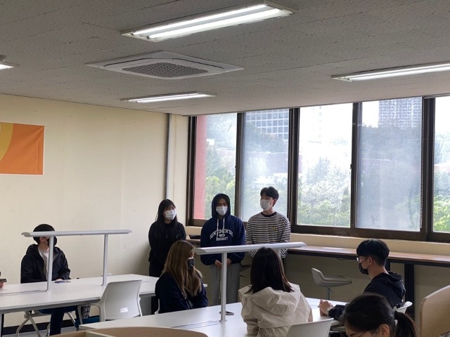 220427 수학과 도서실 오픈 기념행사 9.jpg