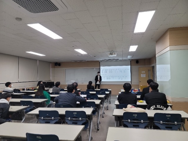 수학과 학부생 연구발표대회 PPT발표 3.jpg