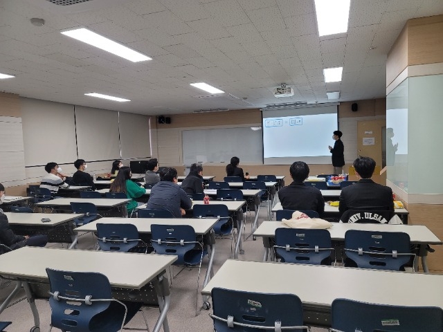 수학과 학부생 연구발표대회 PPT발표 4.jpg